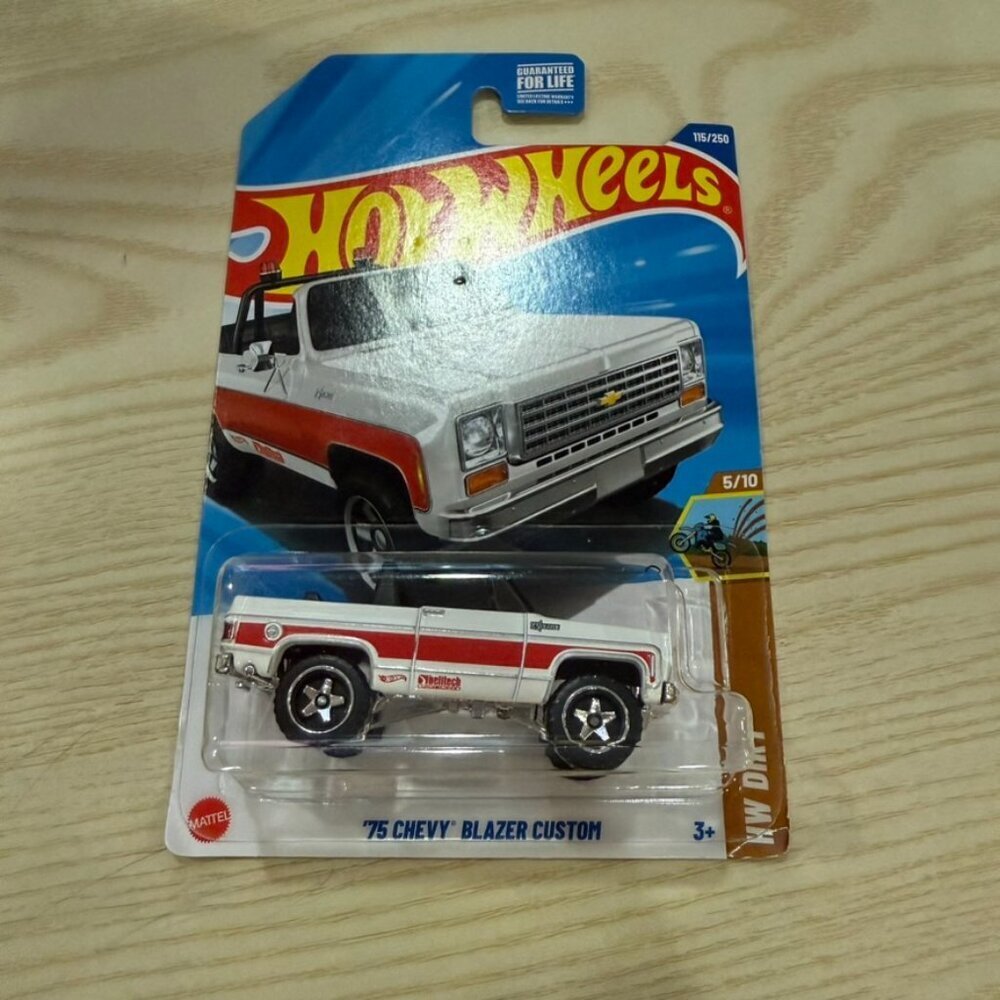 Hot Wheels '75 Chevy Blazer Custom HW Dirt Series